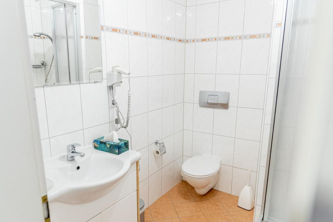 האוצנברג Hotel Der Seehof מראה חיצוני תמונה