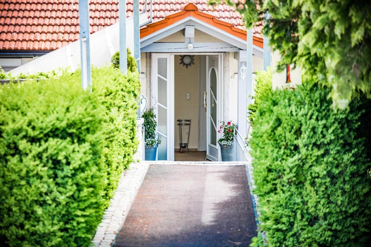 האוצנברג Hotel Der Seehof מראה חיצוני תמונה