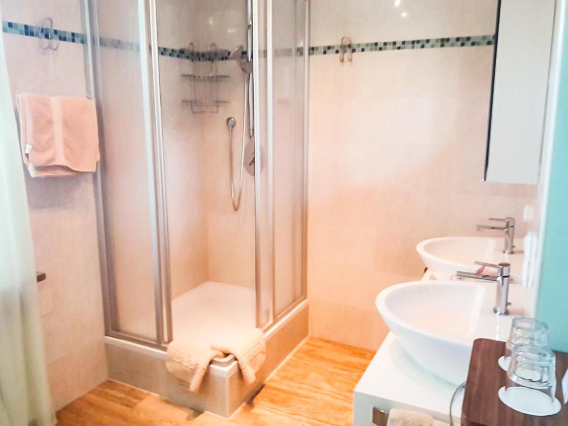 האוצנברג Hotel Der Seehof מראה חיצוני תמונה